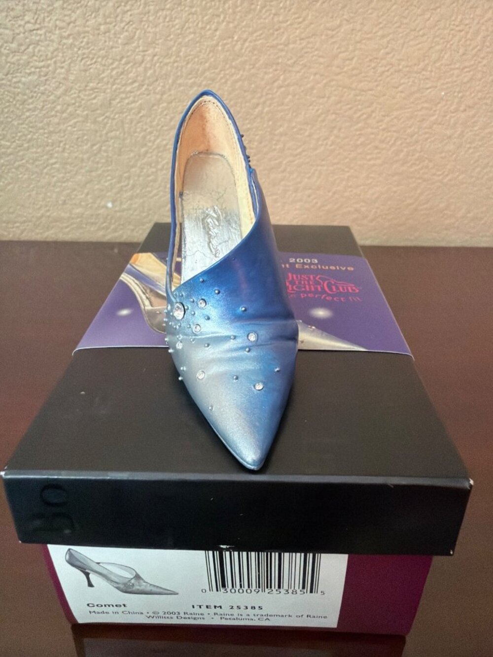 2003 Just the Right Shoe by Raine “Comet” Event Exclusive Mini Shoe Fig NEW - Picture 7 of 14